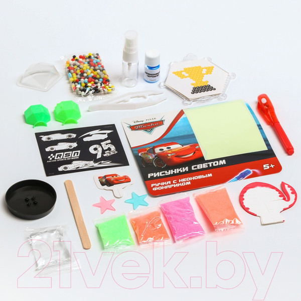 Изображение товара Набор для опытов Disney Большой набор опытов. 7 крутых опытов. Тачки / 6915158