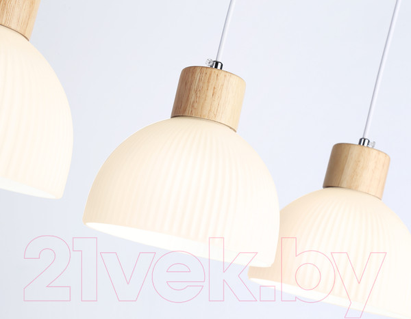 Изображение товара Потолочный светильник Ambrella TR83135/3 LW/FR 