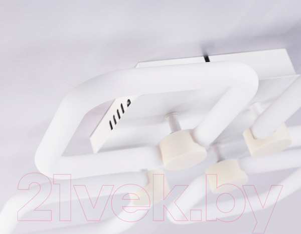 Изображение товара Потолочный светильник Ambrella FA3819/4 WH