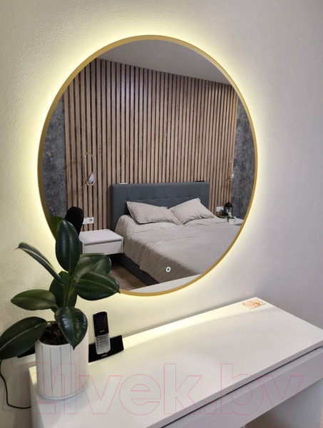 Изображение товара Зеркало Emze 80 / LED.UV.80.80.AUR (золотой с УФ-окантовкой и подсветкой)