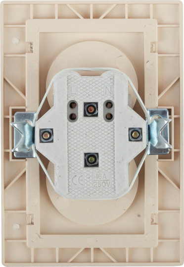 Изображение товара Розетка INTRO Plano 1-204-11 / Б0053914 (сосна)