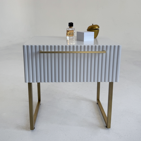 Изображение товара Прикроватная тумба Shtabe Gross 6101 эко (белый/ручка золото)