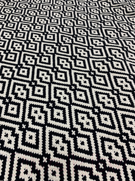 Изображение товара Ковер Swed house Tyloskog 34.11.5570 (черный/бежевый)