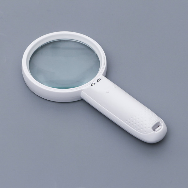 Изображение товара Лупа ручная Sima-Land С подсветкой / 4387629 (белый)