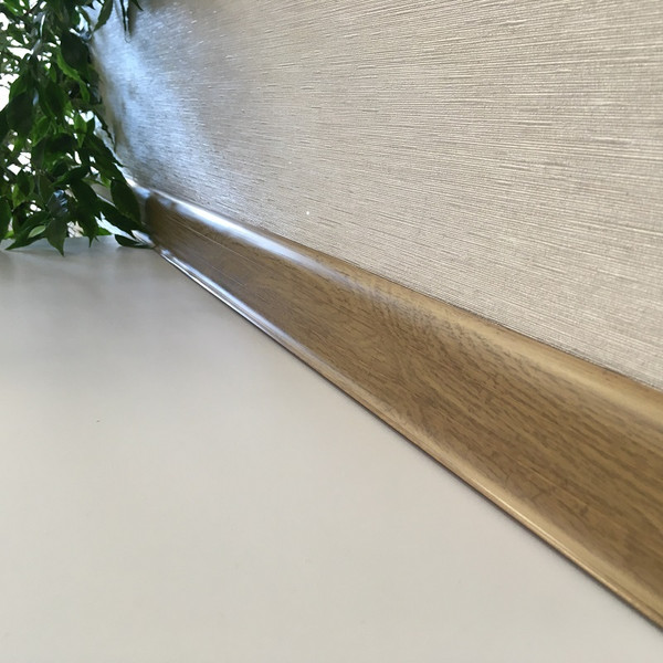 Изображение товара Плинтус LinePlast ПВХ 58мм L033 (2.2м, дуб анданте)