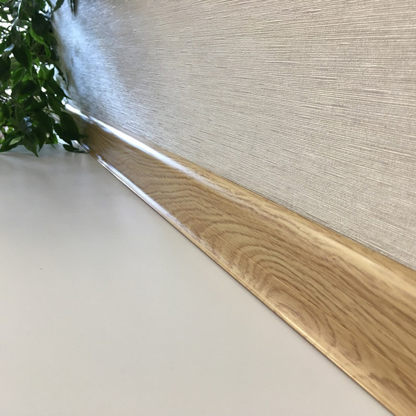 Изображение товара Плинтус LinePlast ПВХ 58мм L050 (2.2м, дуб классический)