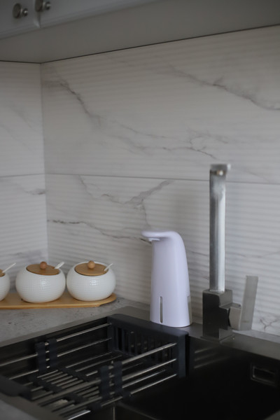 Изображение товара Сенсорный дозатор для жидкого мыла Saniteco TBD04254728