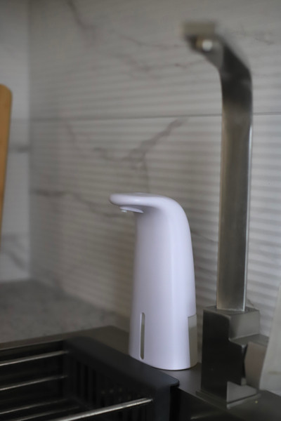 Изображение товара Сенсорный дозатор для жидкого мыла Saniteco TBD04254728