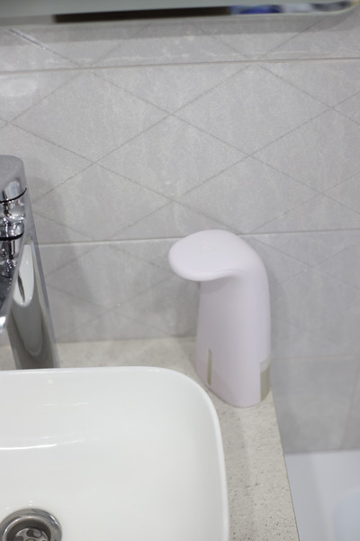 Изображение товара Сенсорный дозатор для жидкого мыла Saniteco TBD04254728