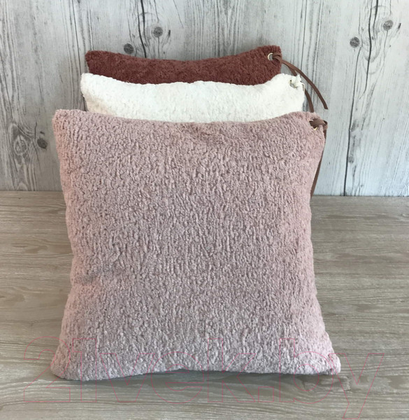 Изображение товара Наволочка декоративная Sofi de Marko Лама 45х45 / Нав-Лк01-45х45 (кофейный)