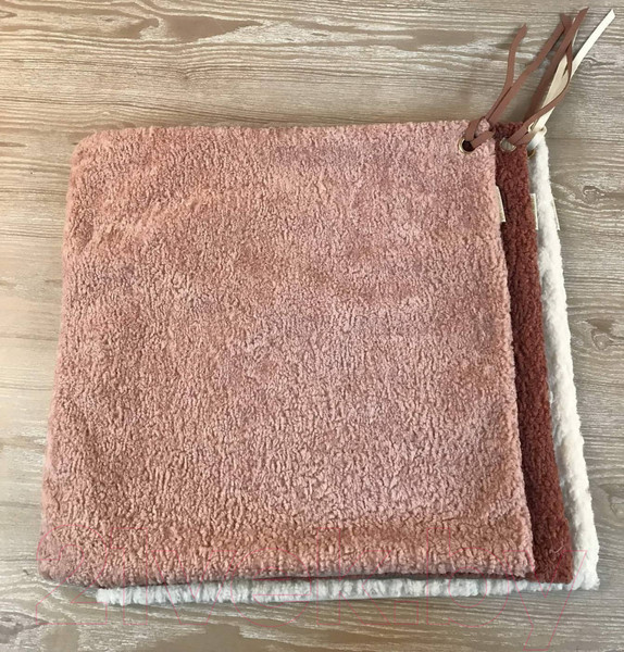 Изображение товара Наволочка декоративная Sofi de Marko Лама 45х45 / Нав-Лк01-45х45 (кофейный)