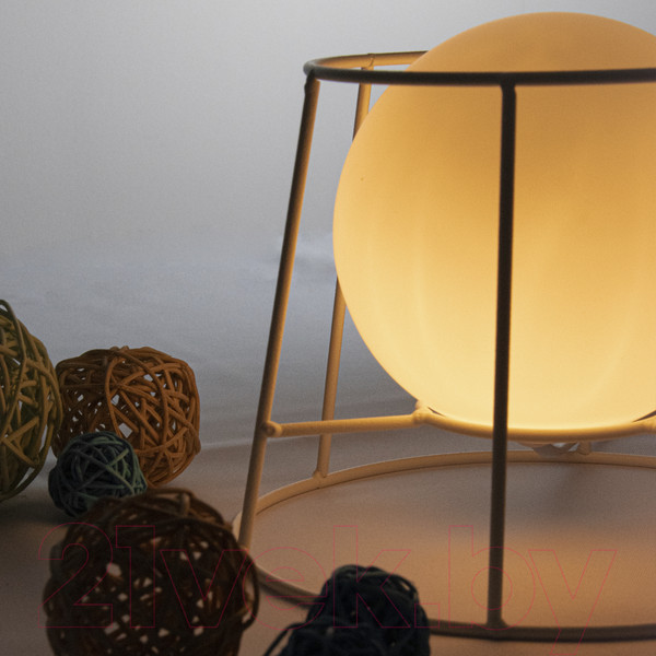 Изображение товара Прикроватная лампа Элетех Луна ННБ 63-60-008 / 1005301195 (белый муар)