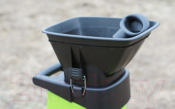 Изображение товара Садовый измельчитель электрический Greenworks 2208007