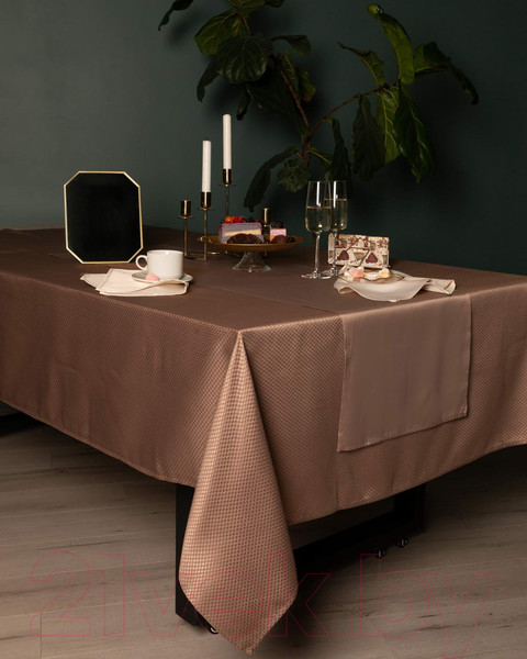Изображение товара Скатерть Sofi de Marko Ирида 150х220 / СК-ИРк-150х220 (кофейный)