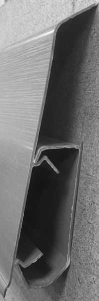 Изображение товара Плинтус Winart Tera 725 72мм Дуб Натур (2.2м, со съемной панелью)