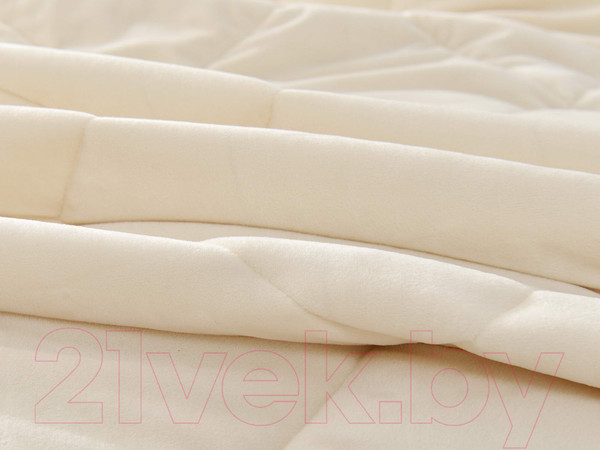 Изображение товара Одеяло Sofi de Marko Монако 160х220 / Од-Мон6-160х220 (молочный)