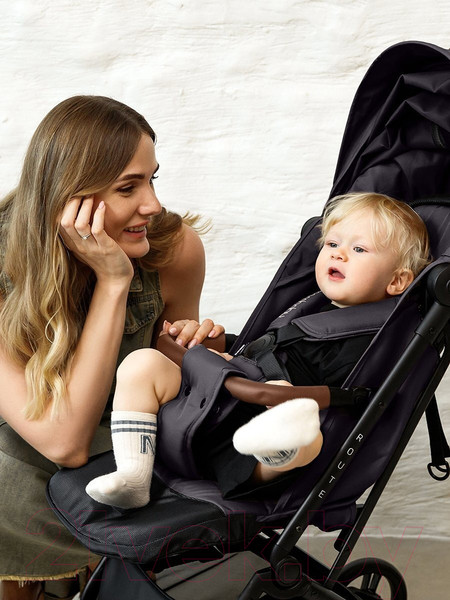 Изображение товара Детская прогулочная коляска Amarobaby Route / AB23-10ROUTE/09 (черный)