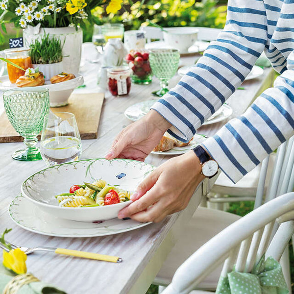 Изображение товара Тарелка столовая глубокая Villeroy & Boch Colourful Spring / 14-8663-3381