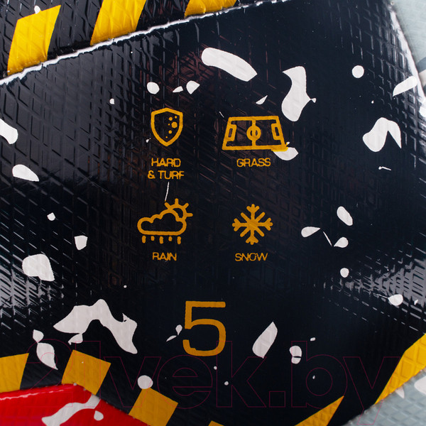 Изображение товара Футбольный мяч Torres Junior-5 Super / F323305 (размер 5)