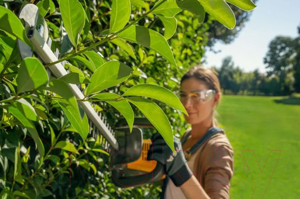 Изображение товара Кусторез аккумуляторный Stiga HT 500e (278300008/ST3)