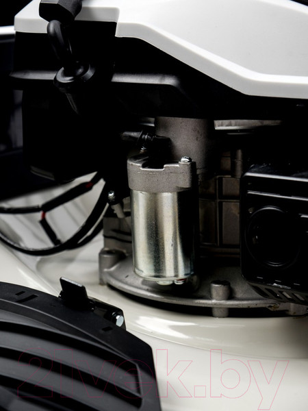 Изображение товара Газонокосилка бензиновая Helmut TR 51SL