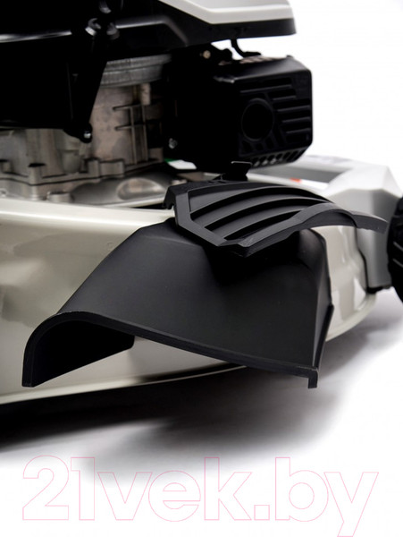 Изображение товара Газонокосилка бензиновая Helmut TR 51SL