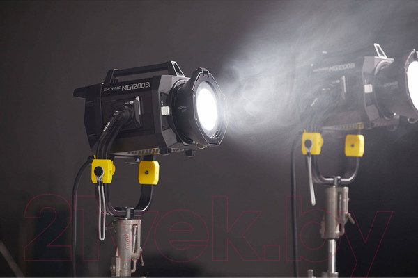 Изображение товара Осветитель студийный Godox Knowled MG1200Bi
