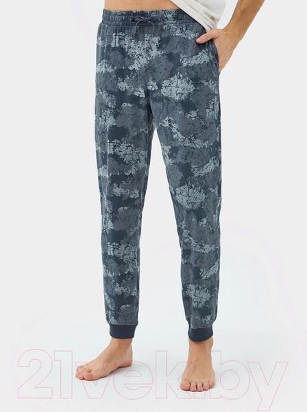 Изображение товара Комплект домашней одежды Mark Formelle 591043 (р.104-94-182/188, молочный/графитовый камуфляж)