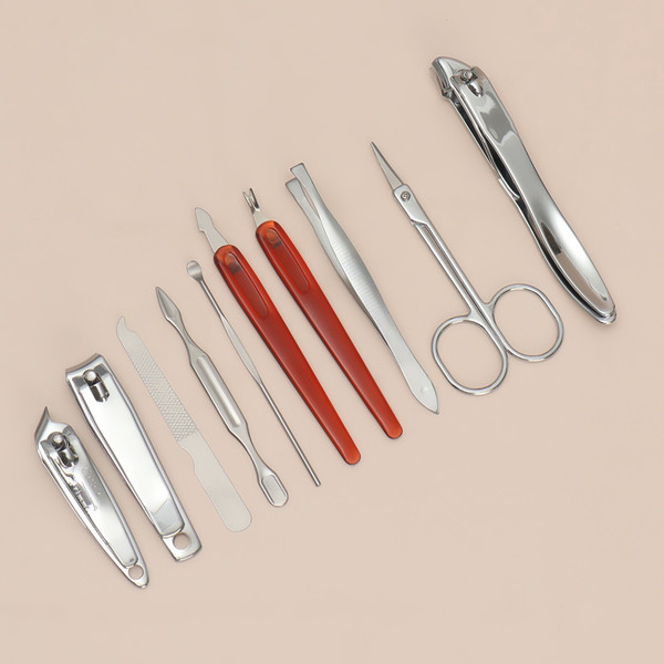 Изображение товара Набор для маникюра Queen Fair 831017 (коричневый)