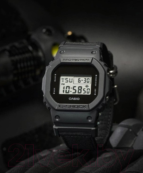Изображение товара Часы наручные мужские Casio DW-5600BCE-1E