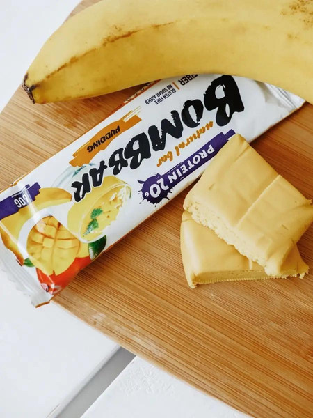 Изображение товара Набор протеиновых батончиков Bombbar Манго-банан (20x60г)