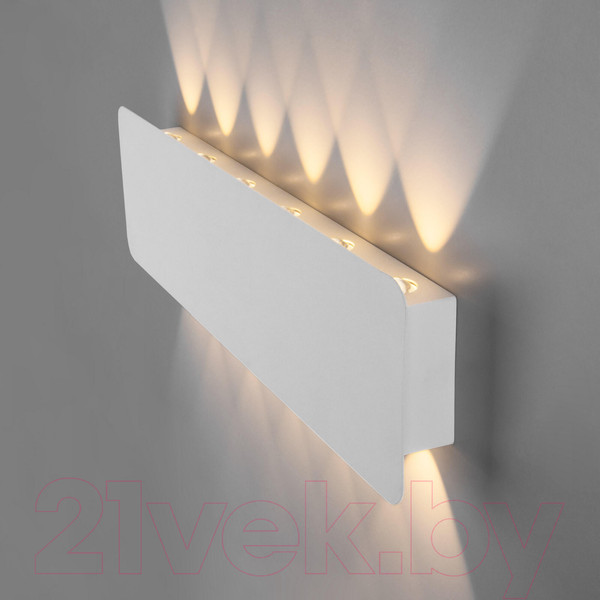 Изображение товара Бра Elektrostandard Angle LED 40139/1