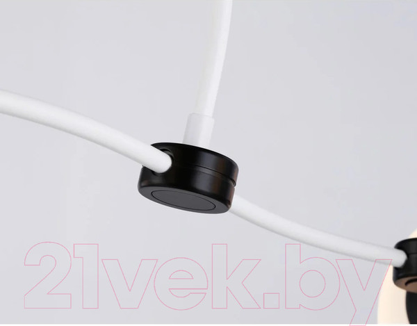 Изображение товара Люстра Ambrella Traditional TR2542/4 WH/BK (белый/черный)