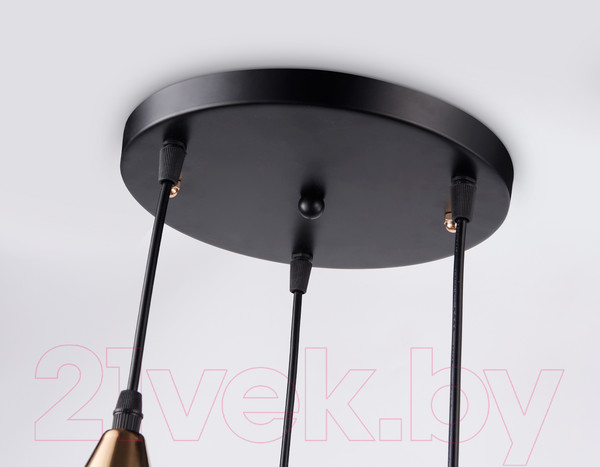 Изображение товара Люстра Ambrella Traditional TR8435/3 BK/FGD (черный/золото)