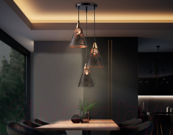 Изображение товара Люстра Ambrella Traditional TR8435/3 BK/FGD (черный/золото)