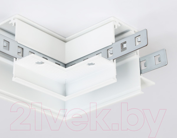 Изображение товара Коннектор для шинопровода Ambrella Magnetic GL3352 WH (белый)