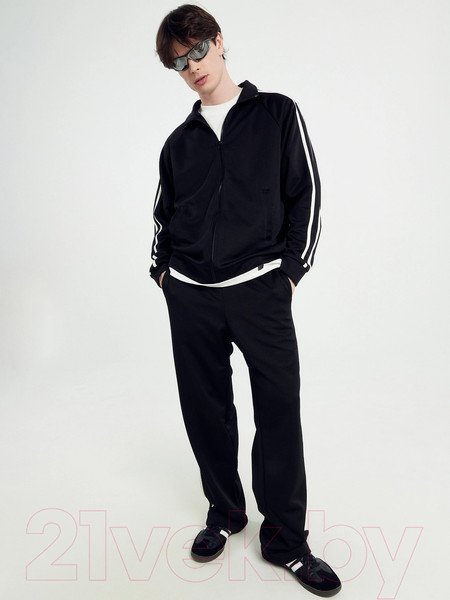 Изображение товара Байка Mark Formelle 121200/1 (р.104-182/188, черный/светло-молочный)