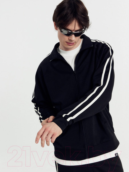 Изображение товара Байка Mark Formelle 121200/1 (р.108-182/188, черный/светло-молочный)