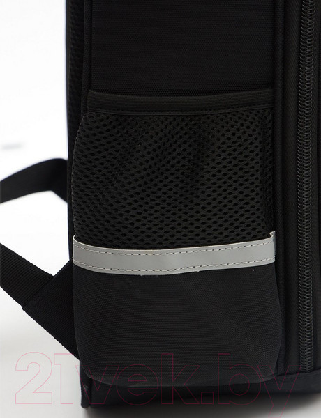 Изображение товара Школьный рюкзак Grizzly RAz-486-3 (черный)