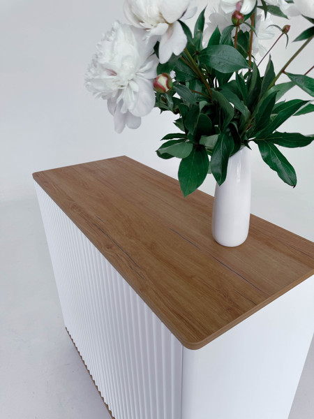 Изображение товара Тумба Shtabe Royal 5061 эко (белый/дуб кантри золотой/черный)