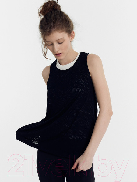 Изображение товара Топ спортивный Mark Formelle 302946 (р.164/170-84-90, линии на черном)