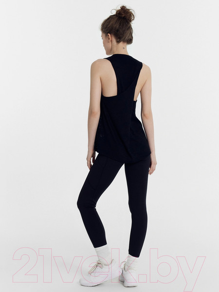 Изображение товара Топ спортивный Mark Formelle 302946 (р.164/170-84-90, линии на черном)