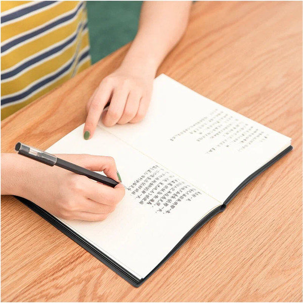 Изображение товара Записная книжка Deli 22284 (96л, черный)