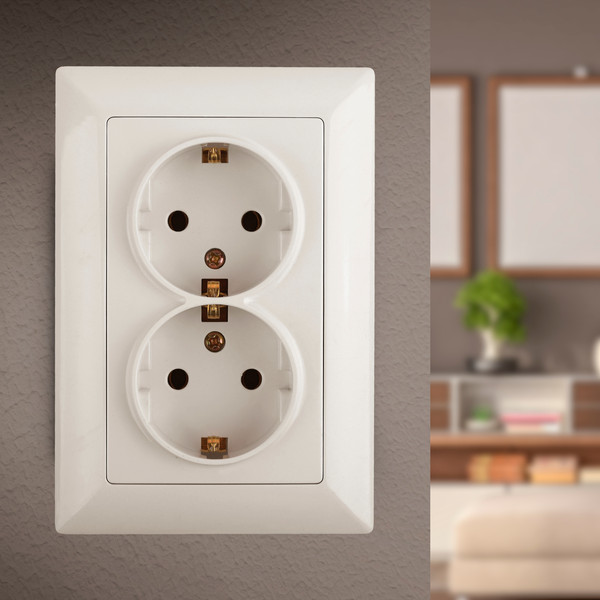 Изображение товара Розетка INTRO Schuko 4-205-02 / Б0053675 (шампань)