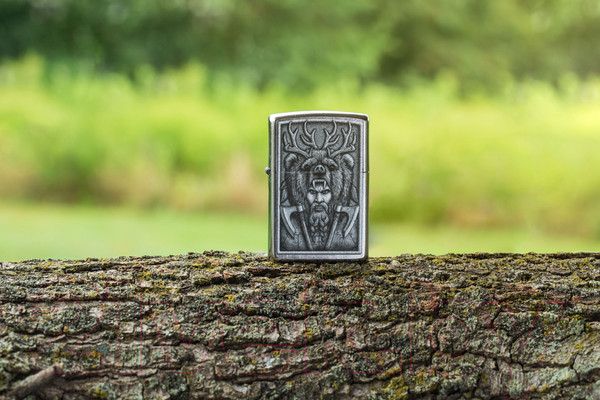 Изображение товара Зажигалка Zippo Barbarian Design / 48731 (серебристый)