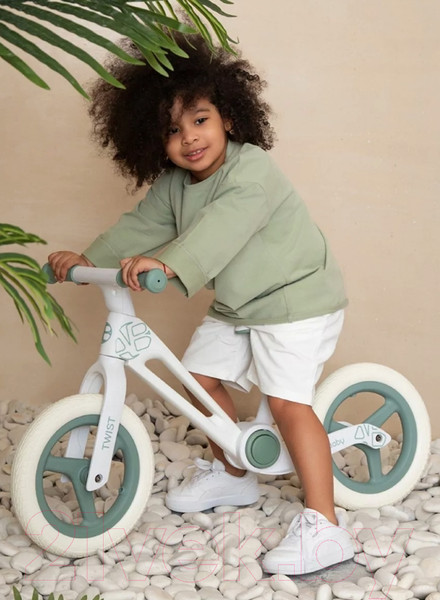 Изображение товара Беговел Amarobaby Twist / AB23-34TW/0013 (белый/зеленый)