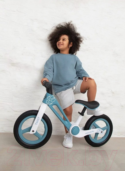 Изображение товара Беговел Amarobaby Twist / AB23-34TW/2000 (синий/белый)