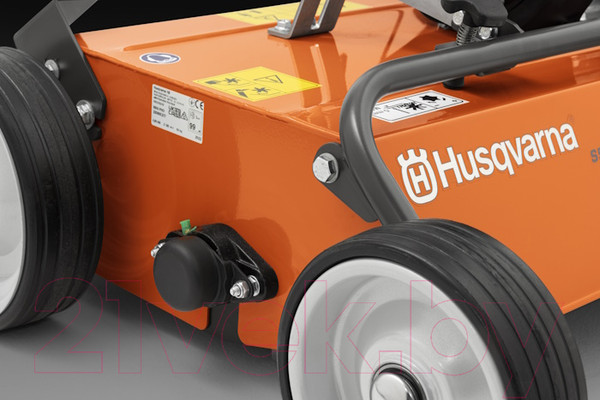 Изображение товара Скарификатор для газона бензиновый Husqvarna S500 Pro (970 65 29-01)