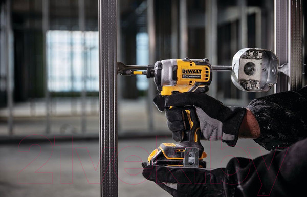 Изображение товара Профессиональный шуруповерт DeWalt DCF809NT