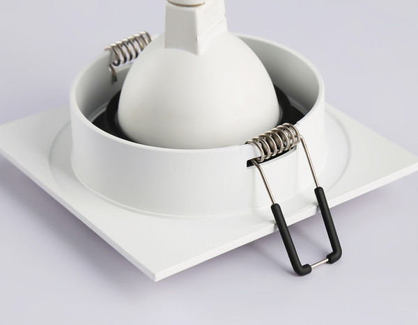 Изображение товара Точечный светильник Ambrella A8925 WH/BK (белый/черный)